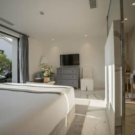 Готель Le Mandala 4*