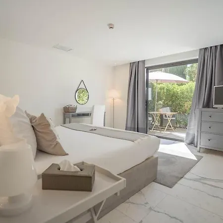 Le Mandala Отель