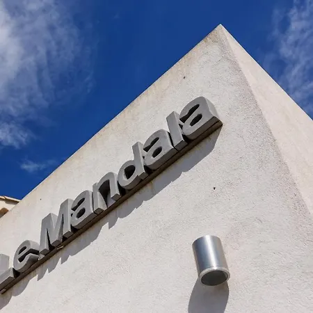 Le Mandala Отель Сен-Тропе